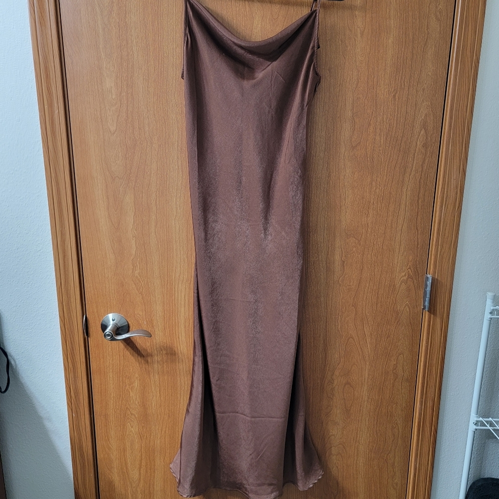 BOGO Forever 21 Brown Satin Cowl Neck Midi Dress Size Medium - Picture 4 of 11